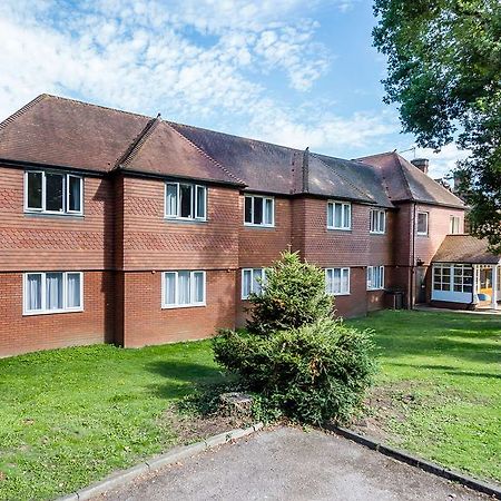 Travelodge Walton On Thames المظهر الخارجي الصورة