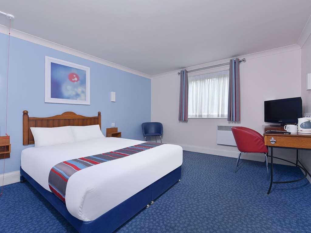 Travelodge Walton On Thames الغرفة الصورة