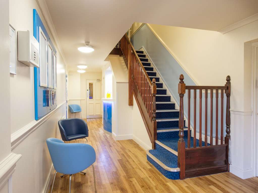 Travelodge Walton On Thames المظهر الداخلي الصورة